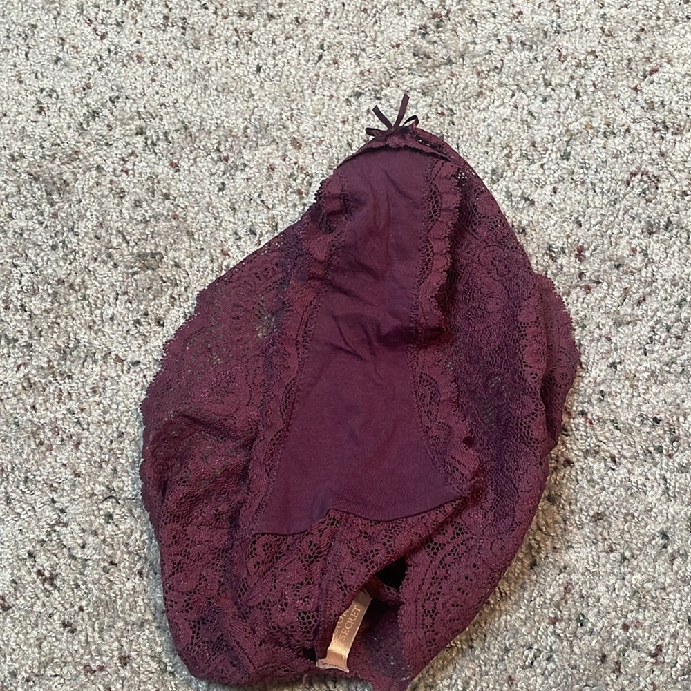 NWOT Vintage Victoria’s Secret Purple Lace Cheeky Panty Size Large - Picture 4 of 5